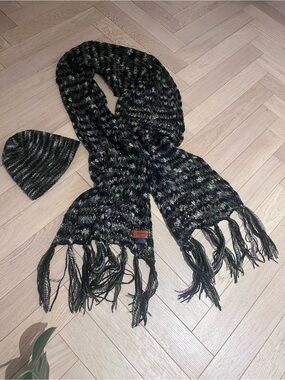 Missoni Knit Fringe Scarf and Beanie Set - Green Multicolor